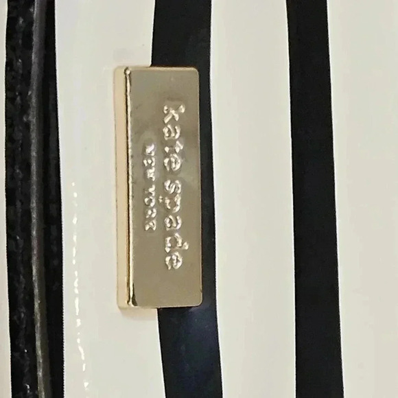 Kate spade Chelsea park stripe pattern Crossbody - Picture 6 of 9